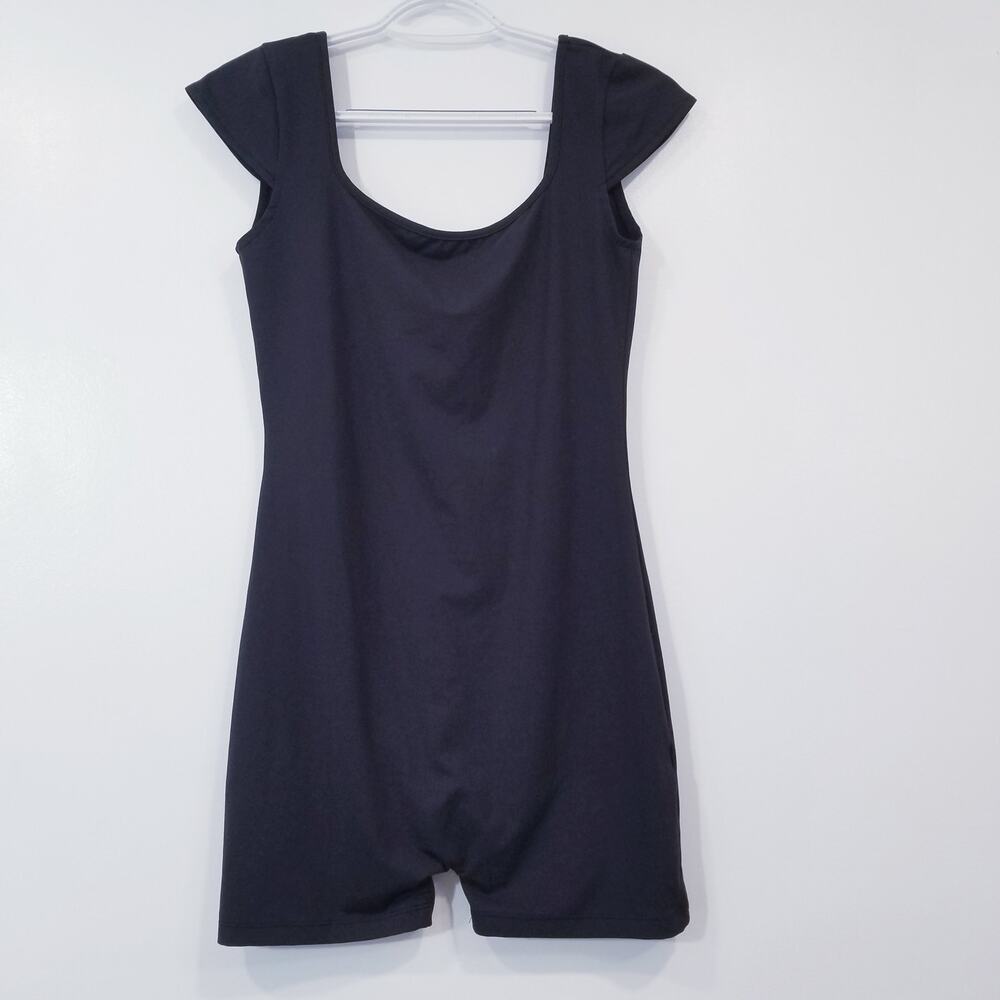 REORIA Activewear Black Romper Scoop Neck Short Cap Sleeves Open Back